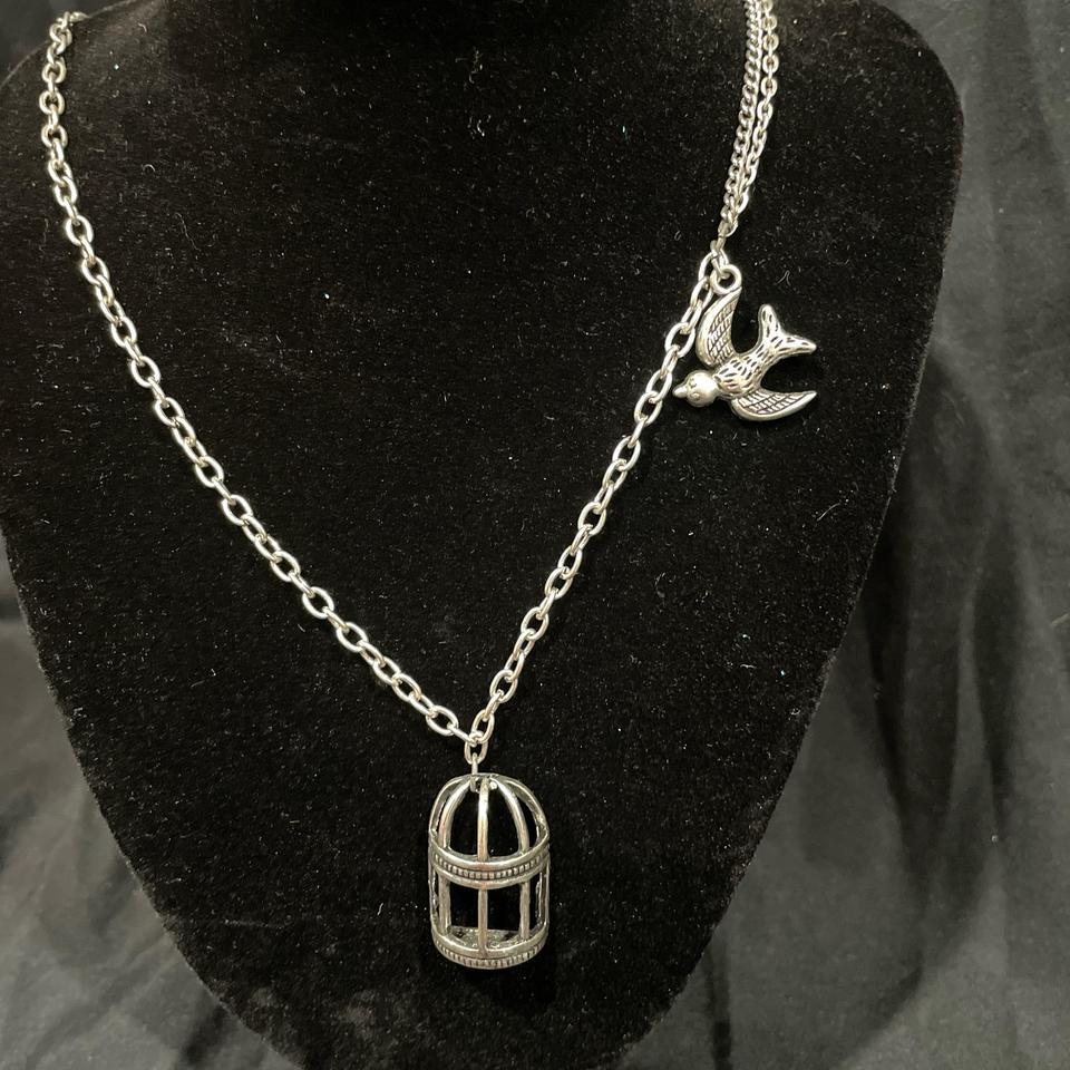 Silver Birdcage Necklace With Bird 6a4b