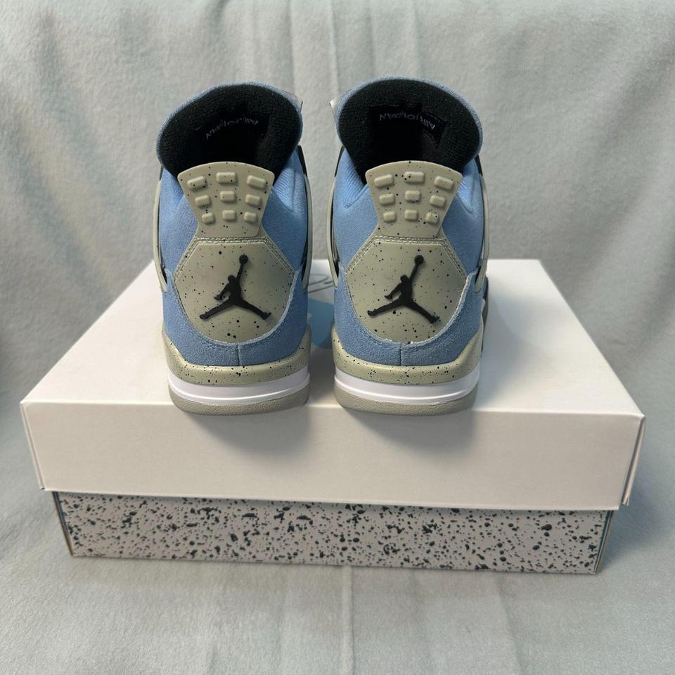 Jordan 4 Retro University Blue 5127 4