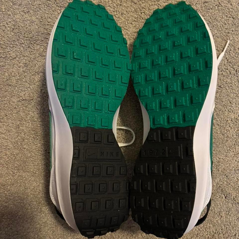 Nike Waffle Debut White And 6