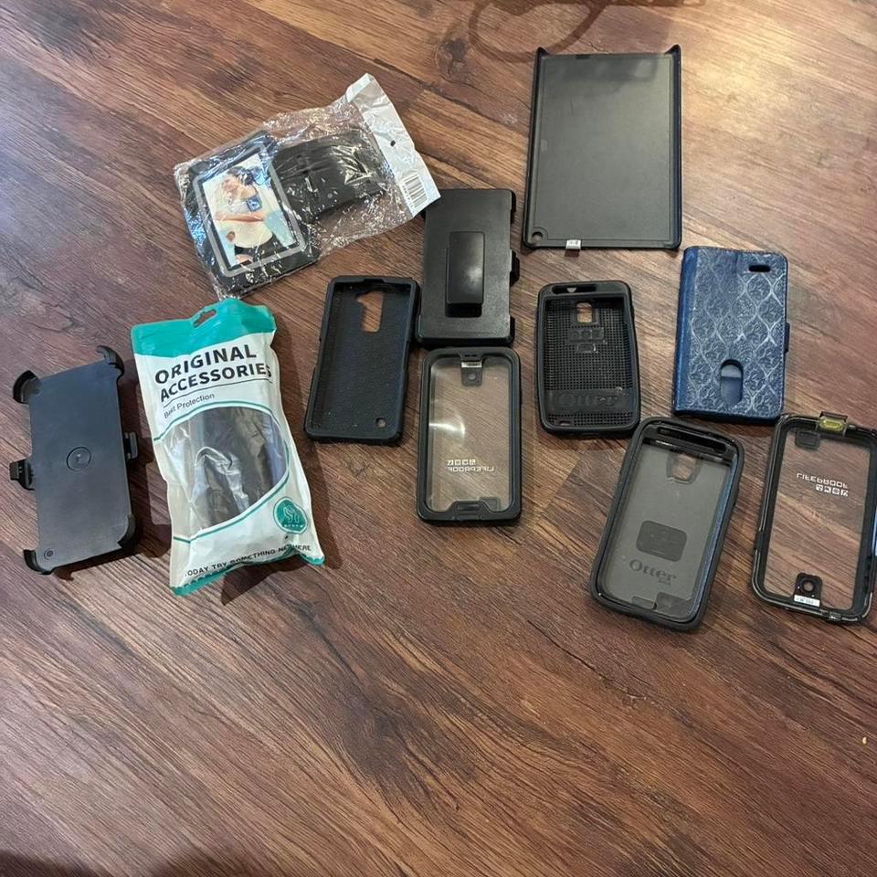 12pc Lot Of Assorted Electronic C5c6