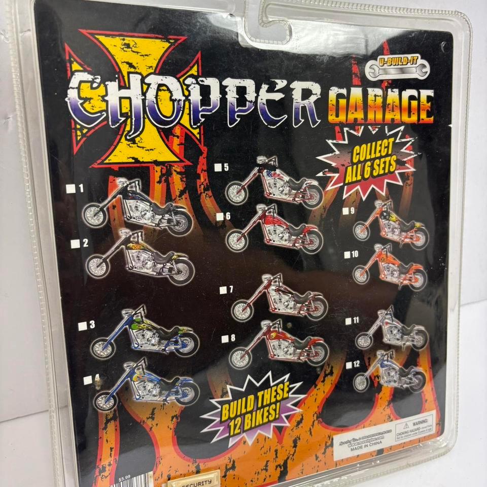 Chopper Garage Black Silver C106 4