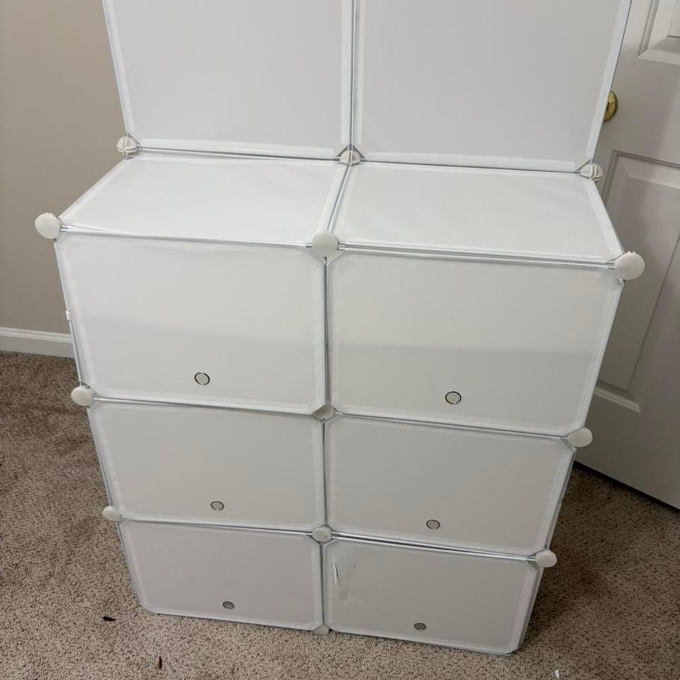 White 8 Cube Storage Unit D16c