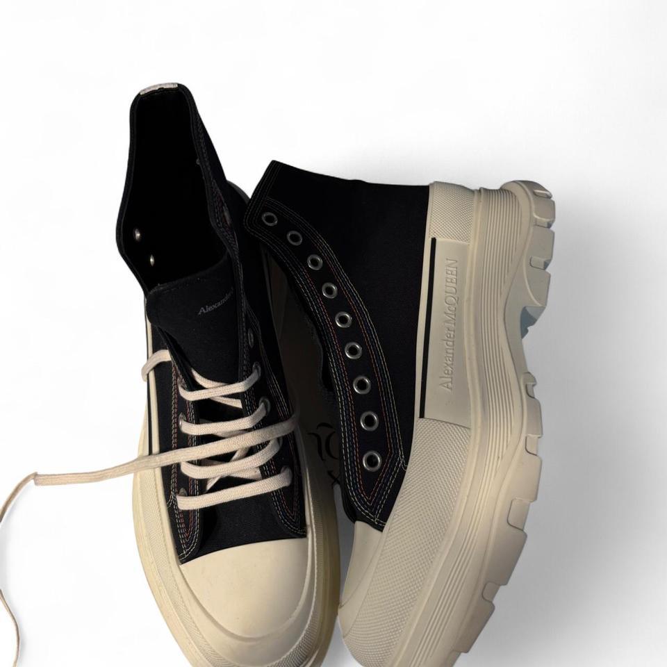 Alexander Mcqueen Tread Slick High 8839