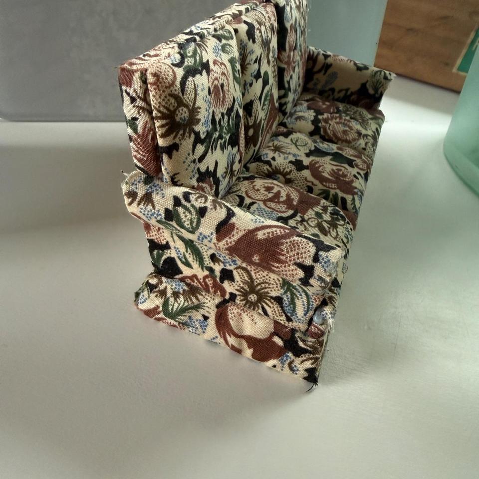112 Floral Three Cushion Sofa Dollhouse 2