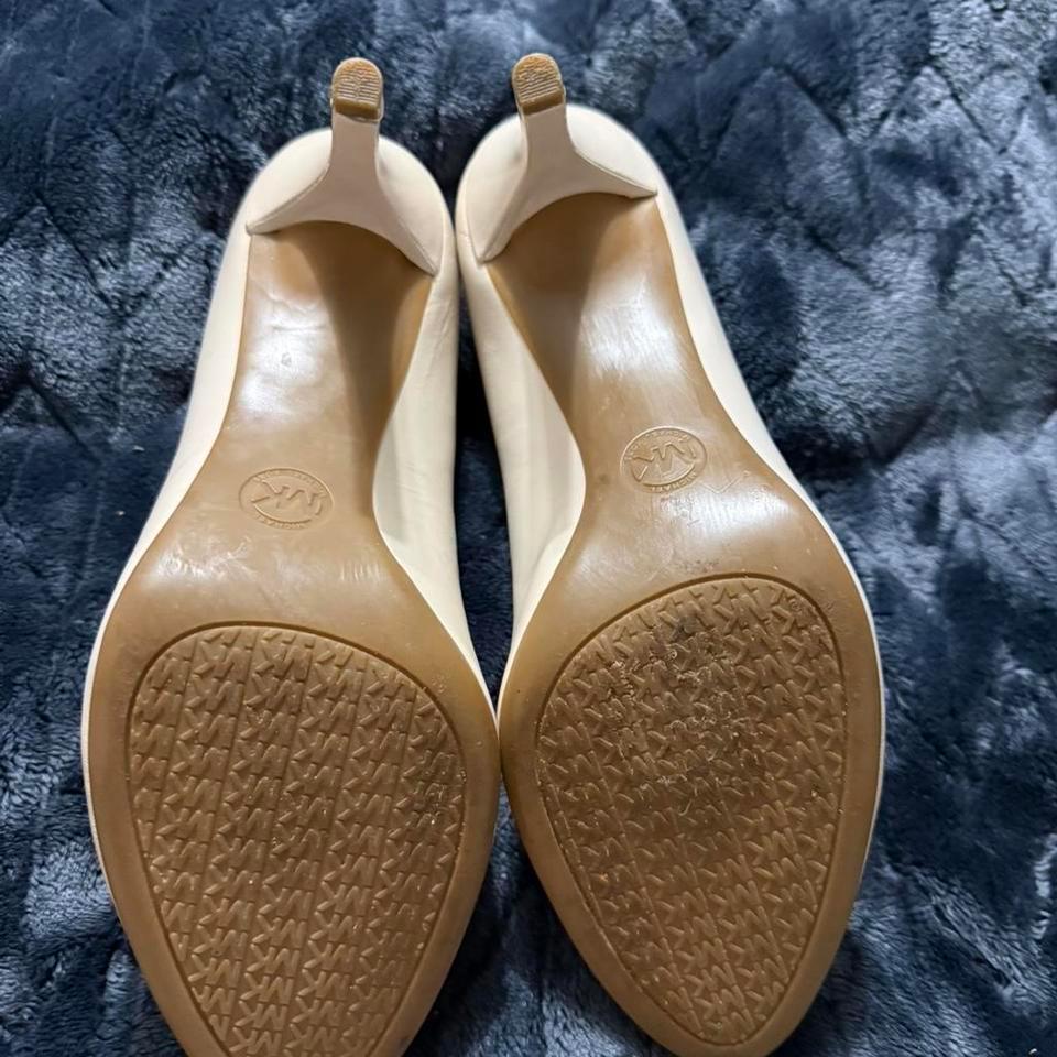 Michael Kors Nude Pumps Got D880 2