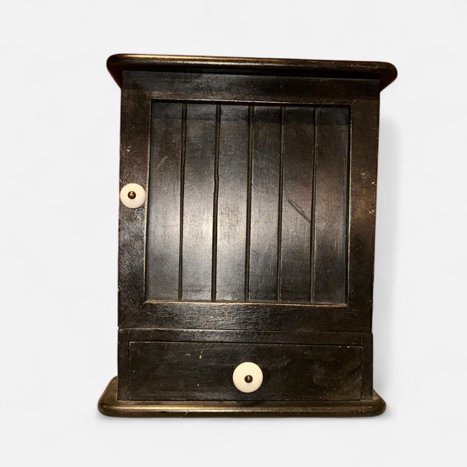 Black Vintage Wooden Cabinet With 485c