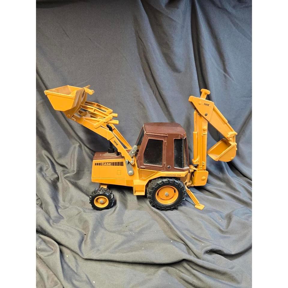 Ertl Case 580e Construction King 6c4c 8