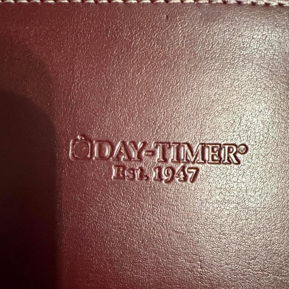 Vintage Genuine Leather Burgundy Day Timer Cb41 3