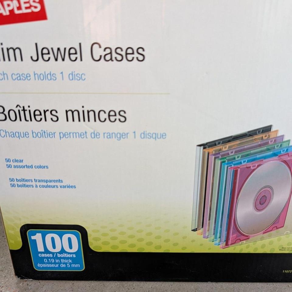 New In Box Cddvd Cases B76c 2