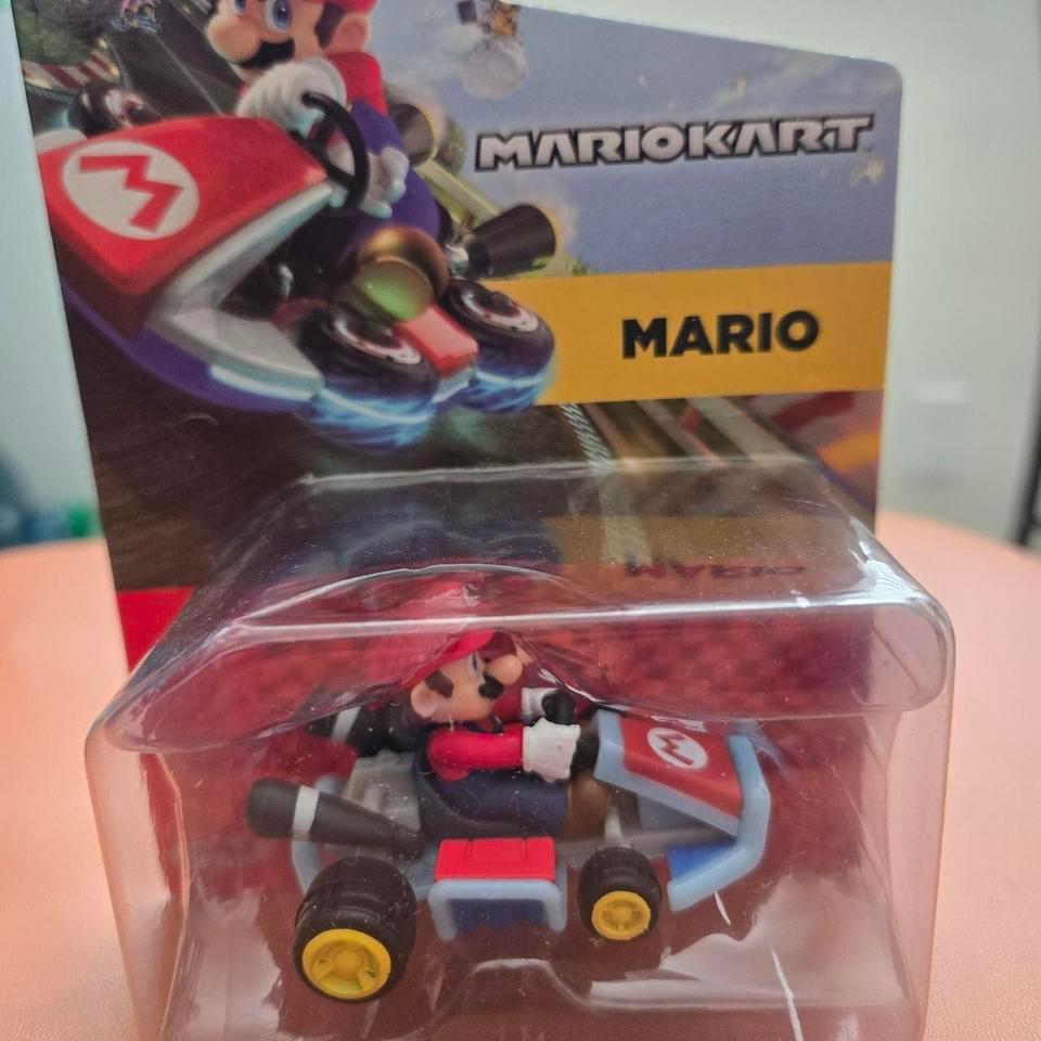 Mario Kart 8 Deluxe Mario 4