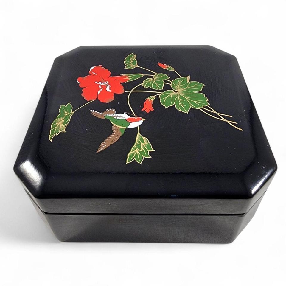 Vintage Japanese Lacquer Trinket Box