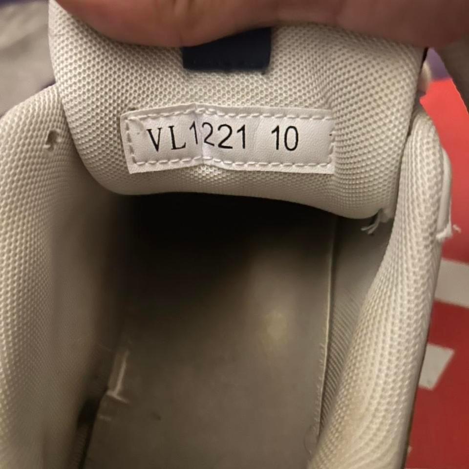 Louis Vuitton Skate Marine Louisvuitton B334 6