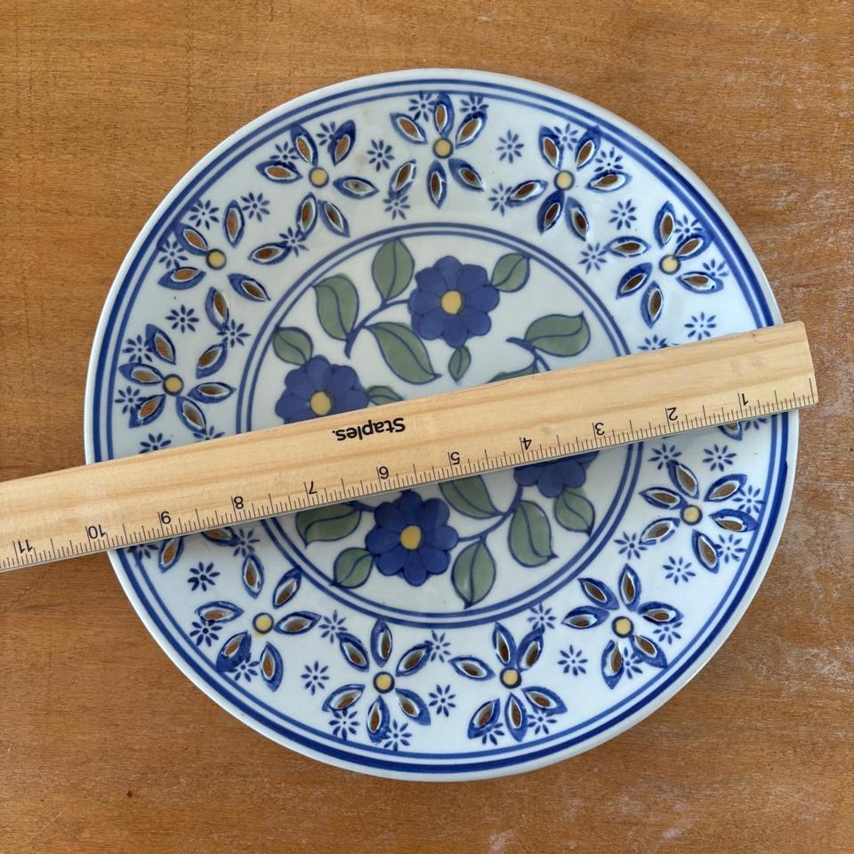 Vintage Reticulated Floral Ceramic Plate 56f3 3