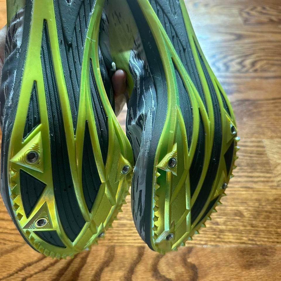 Mens Brooks Speed Neutral Track 2