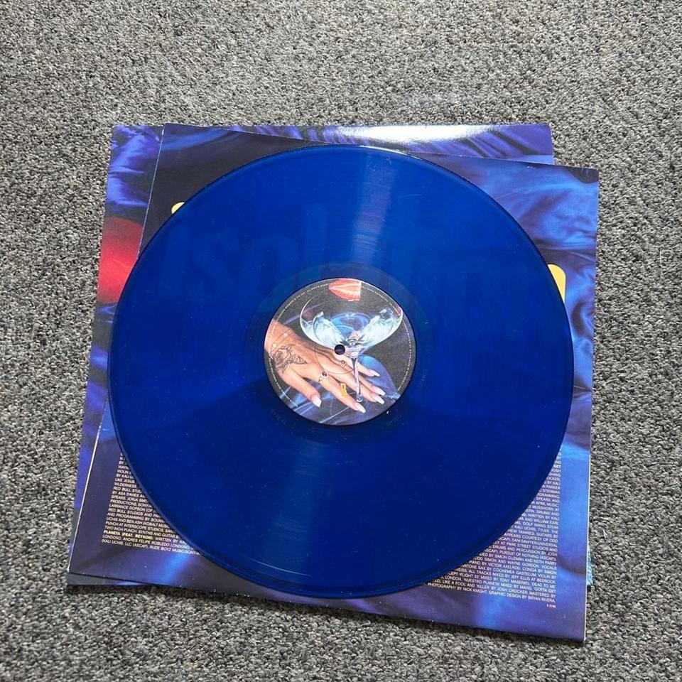 Kali Uchis Isolation Vinyl Rb D8d6 6