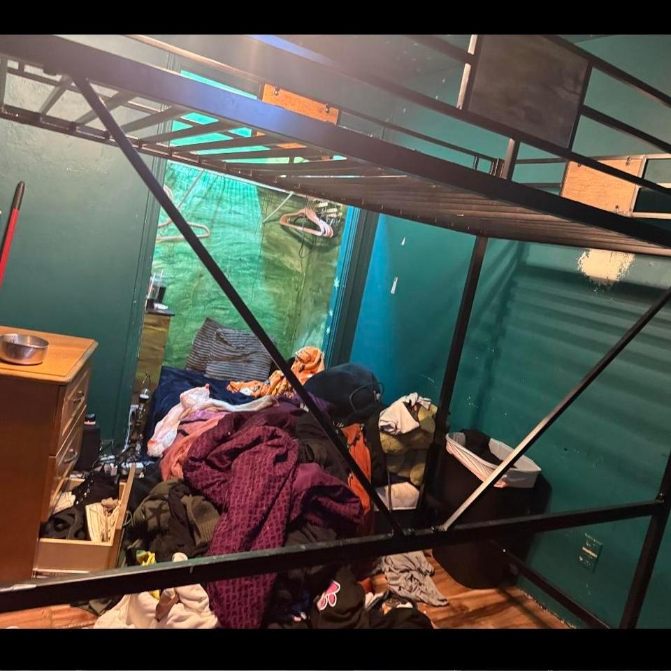 Black Metal Bunk Bed With B6c1 3