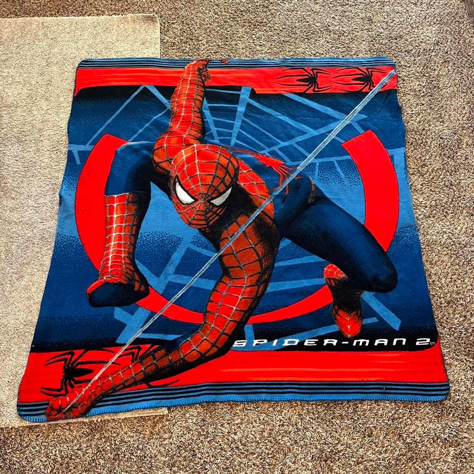 Vintage 2004 Spider Man 2 Red C9c7