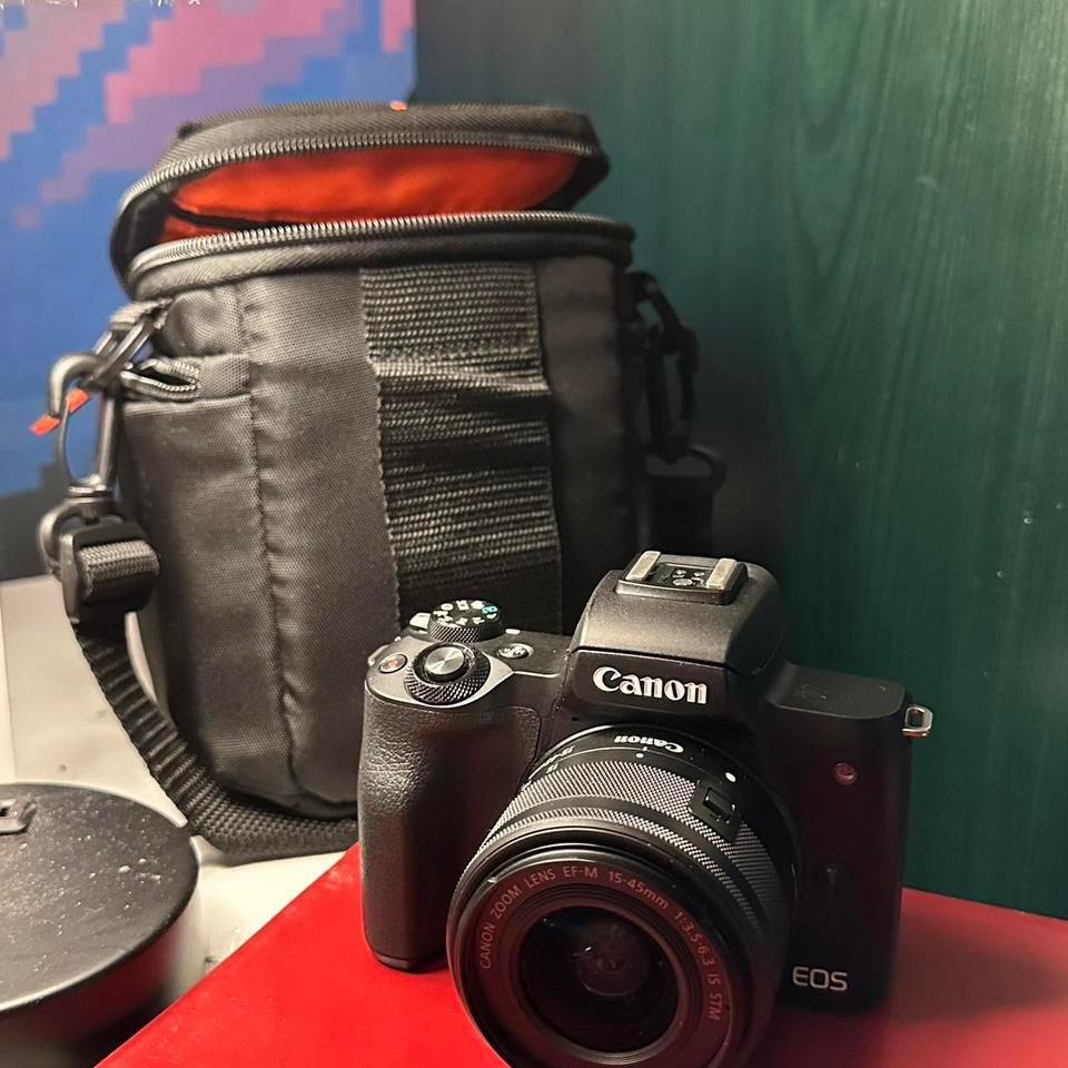 Canon Eos M50 Mirrorless Camera