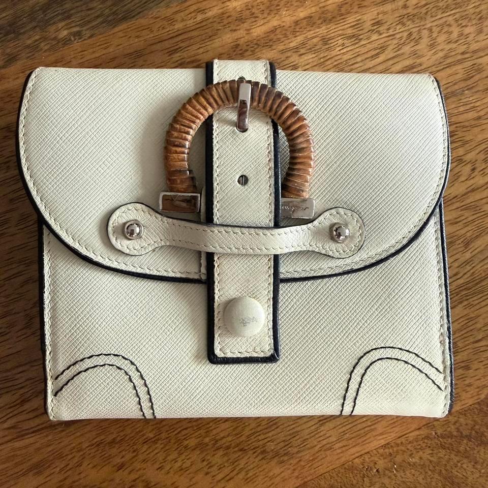 Salvatore Ferragamo Off White Leather 9b1f