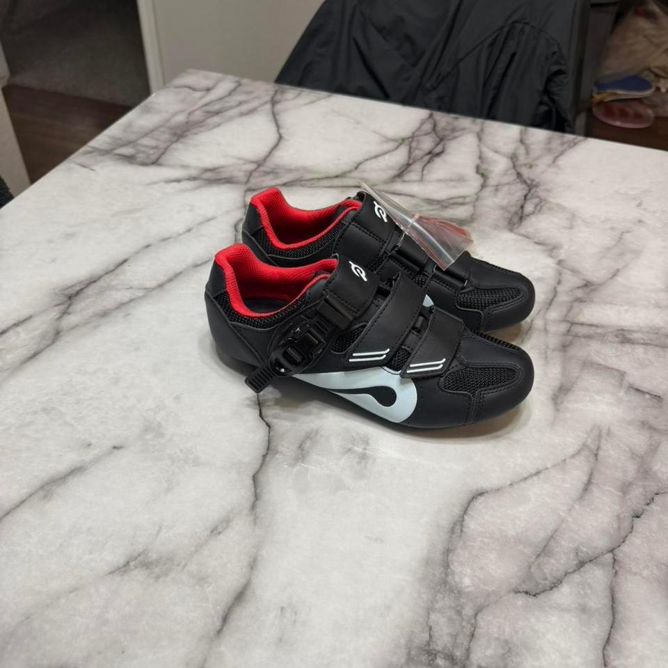 Peloton Black Cycling Shoes Size 5853
