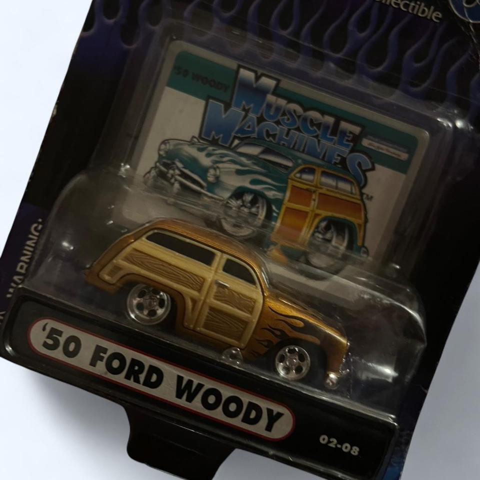 Muscle Machines 1950 Ford Woody 398a 2