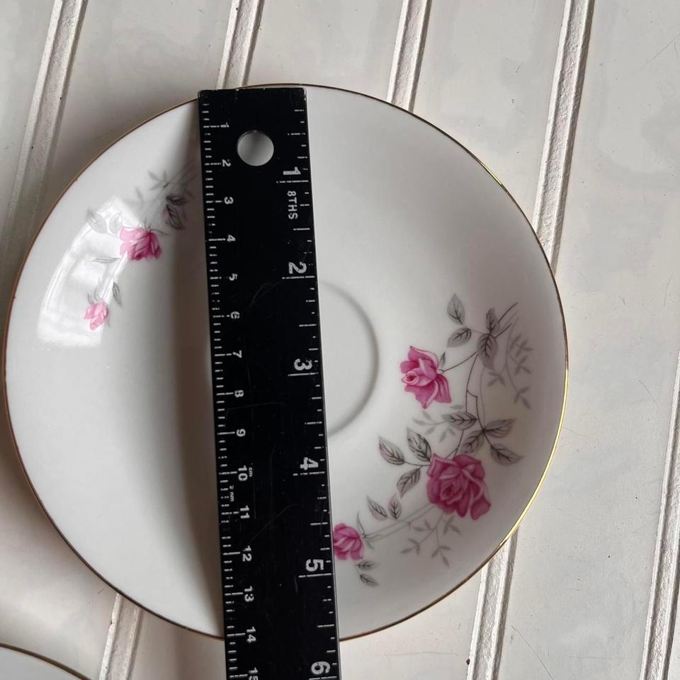Vintage Floral Tea Saucer Set 7e93 8