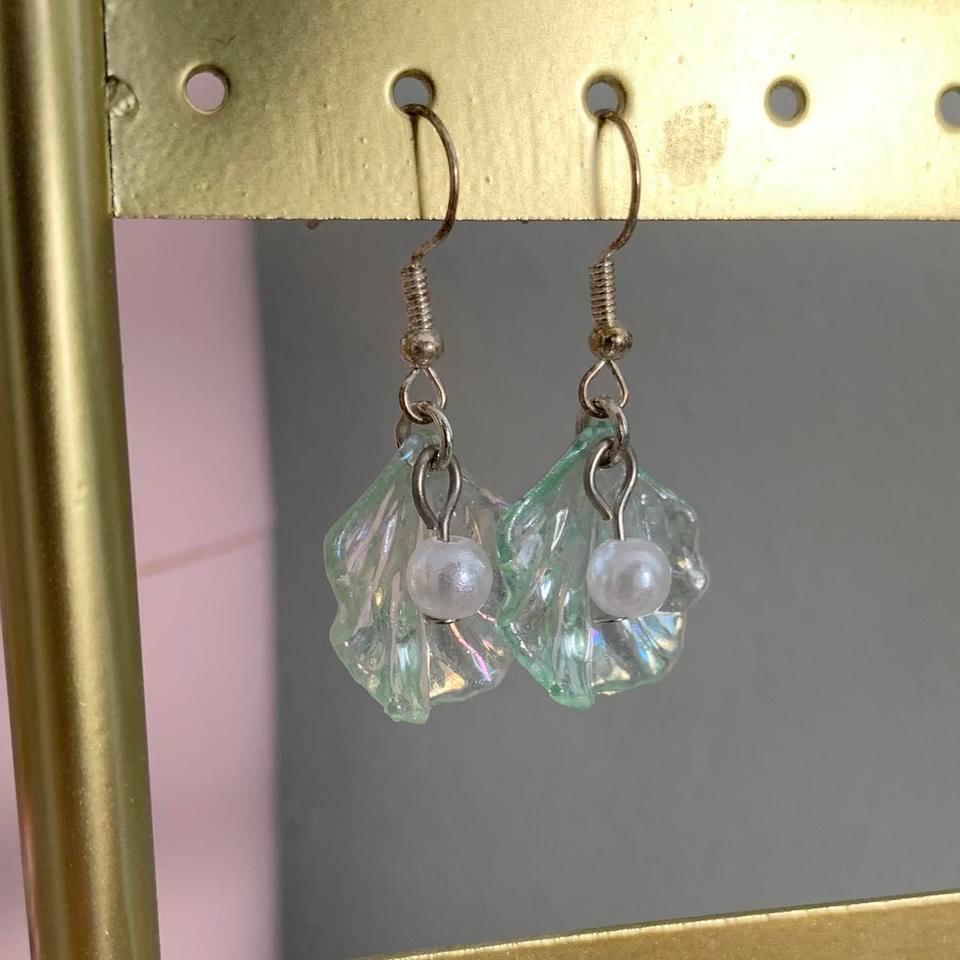 Green Iridescent Shell Earrings With 075a 2