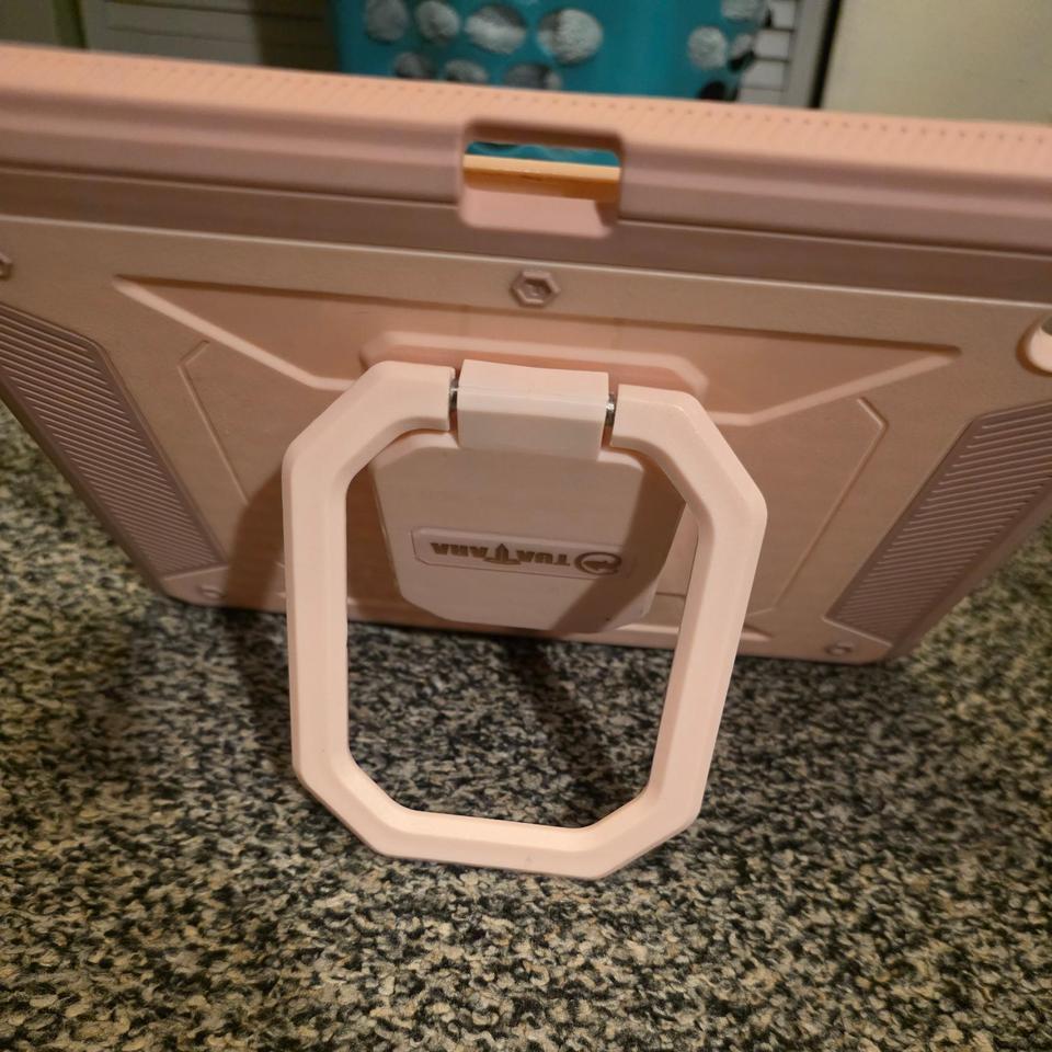 Urban Armor Gear Uag Or E6d4 4