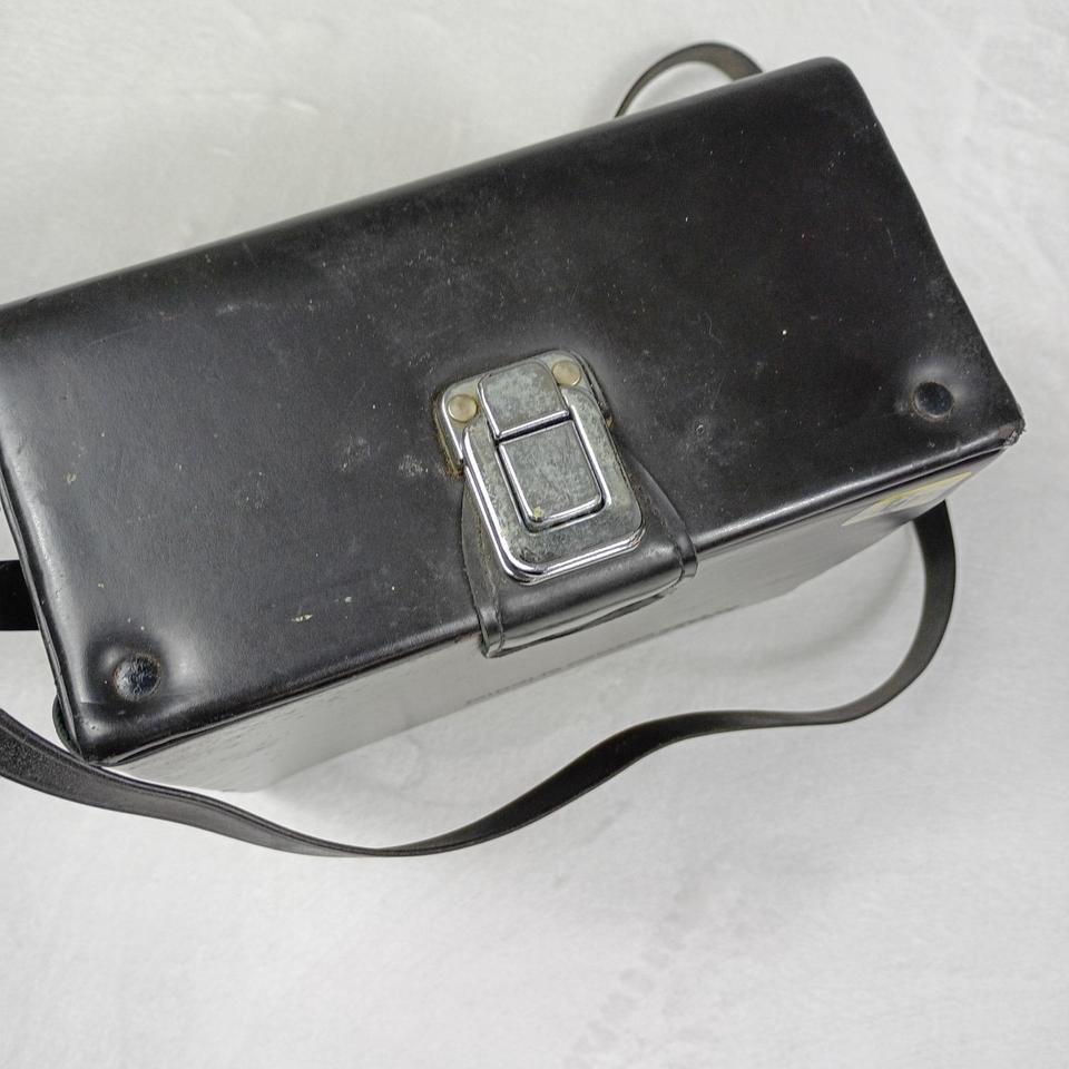 Minolta Vintage Hard Shell Camera 041b 6