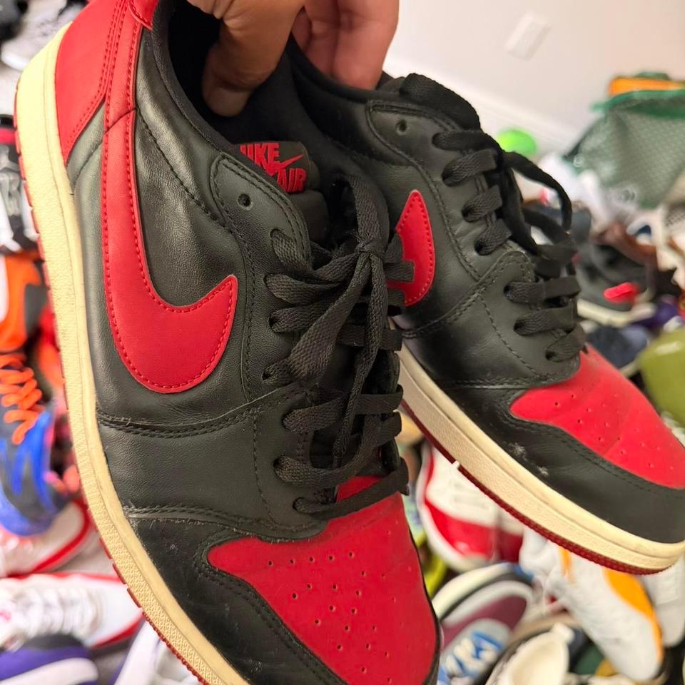Jordan 1 Low Breds Size 8c8b 3