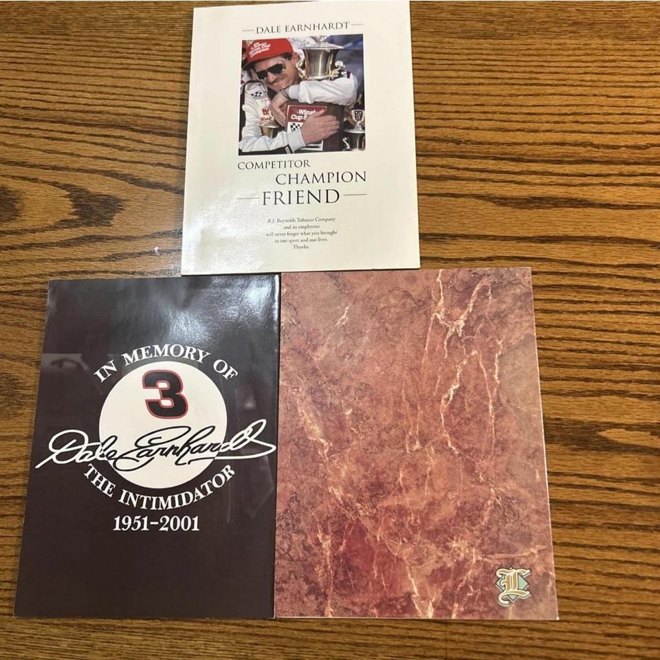Dale Earnhardt Nascar Magazine Lot D214 2