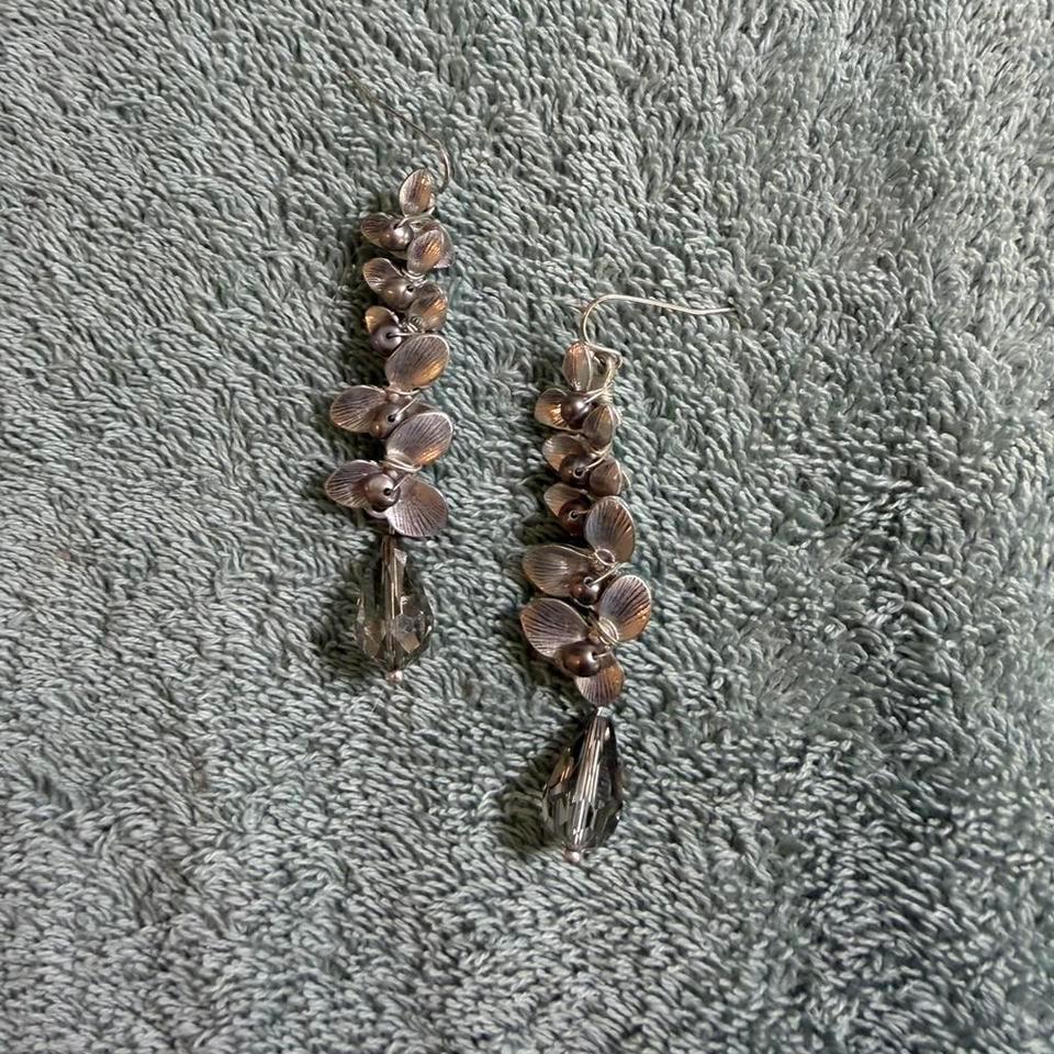 Silver Dangle Earrings With Gray 2c2c 2