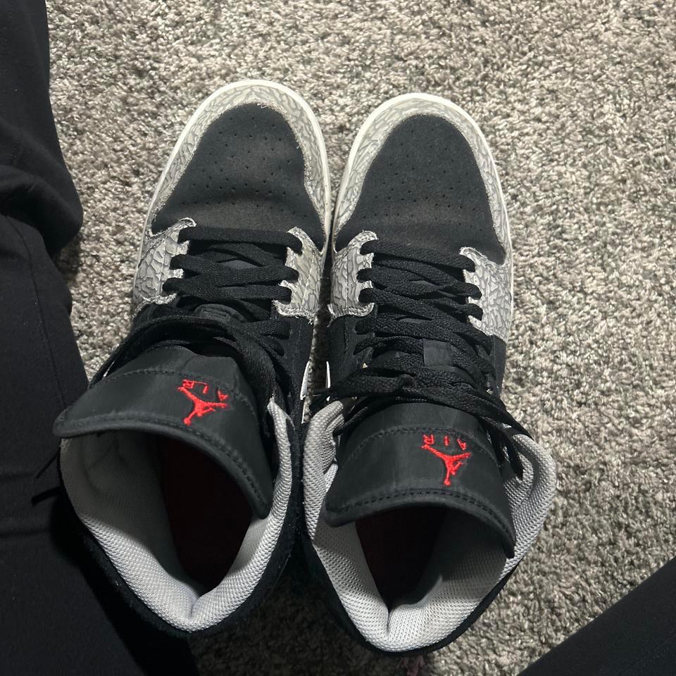 Jordan 1 Low Black And 2a1d 3
