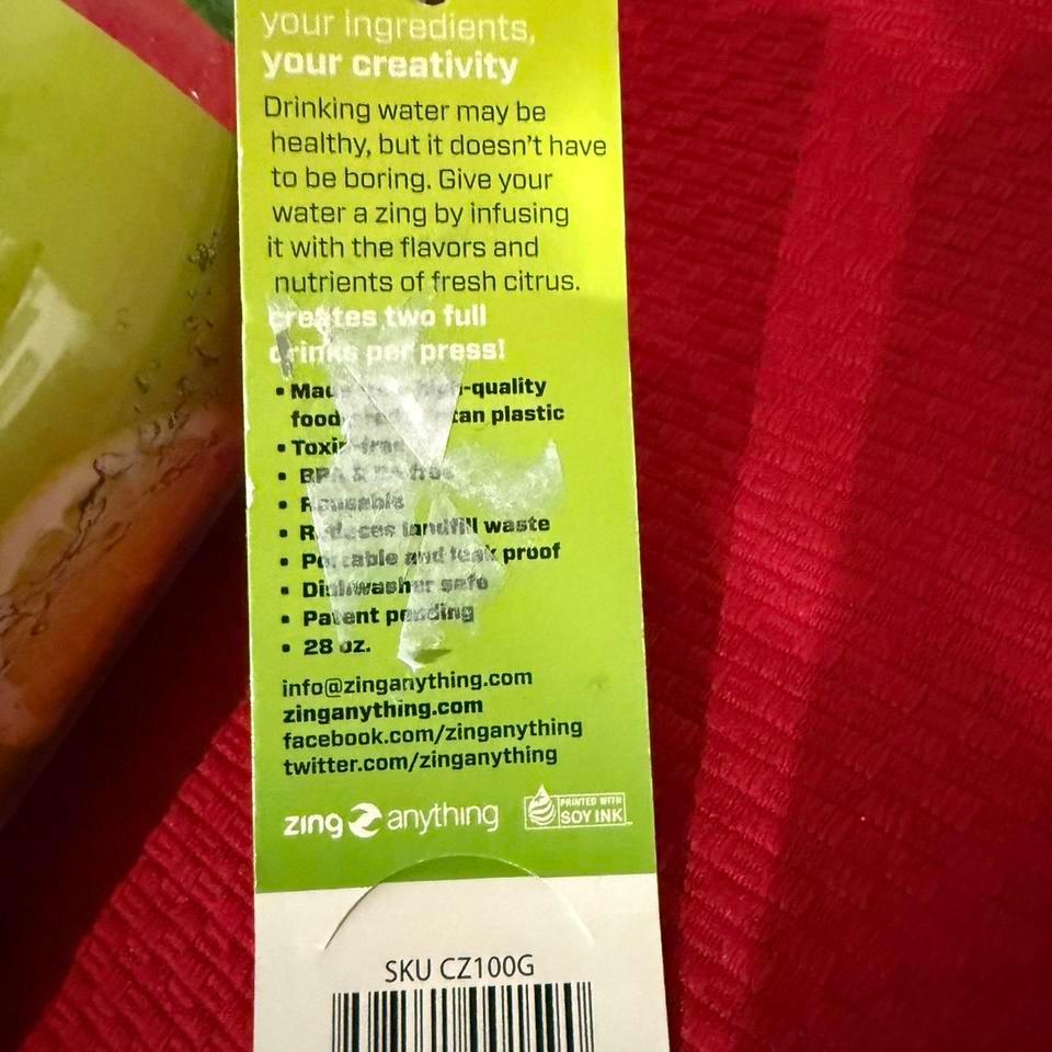Lime Green 28oz Citrus Squeezing 5