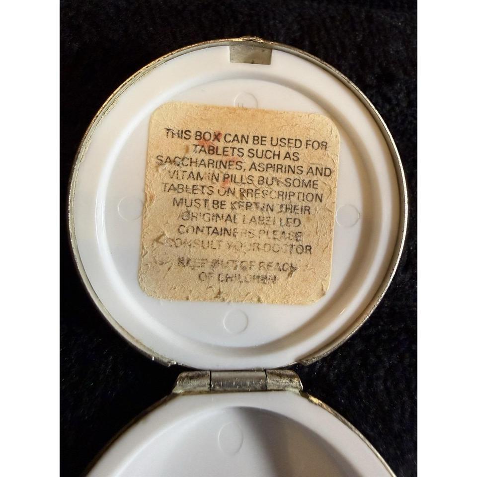 Vintage Stratton Compact Silver Tone 0cb8 3
