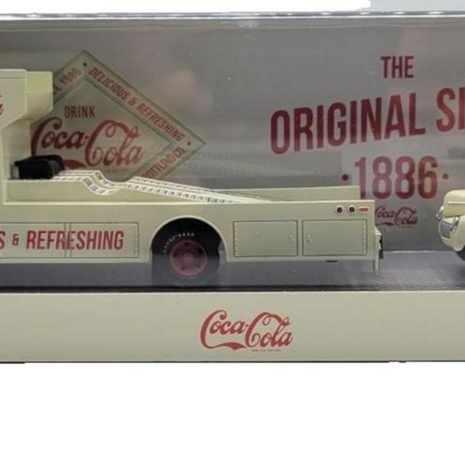 The M2 Machines Auto Hauler 738e