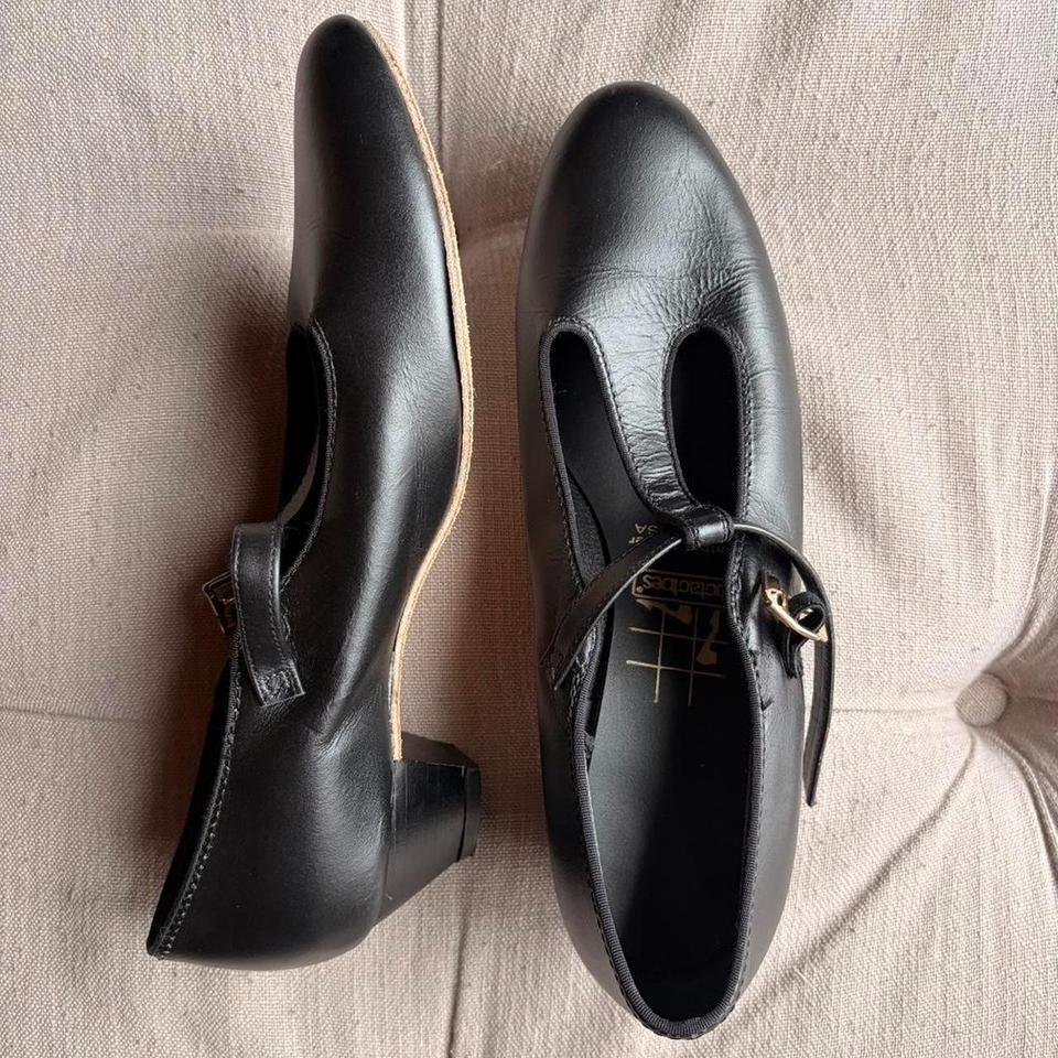 Black Leather Mary Jane Shoes 2642