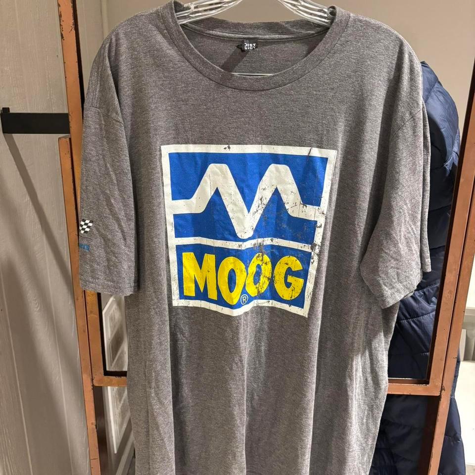 Moog Auto Parts T Shirt Size 3b25