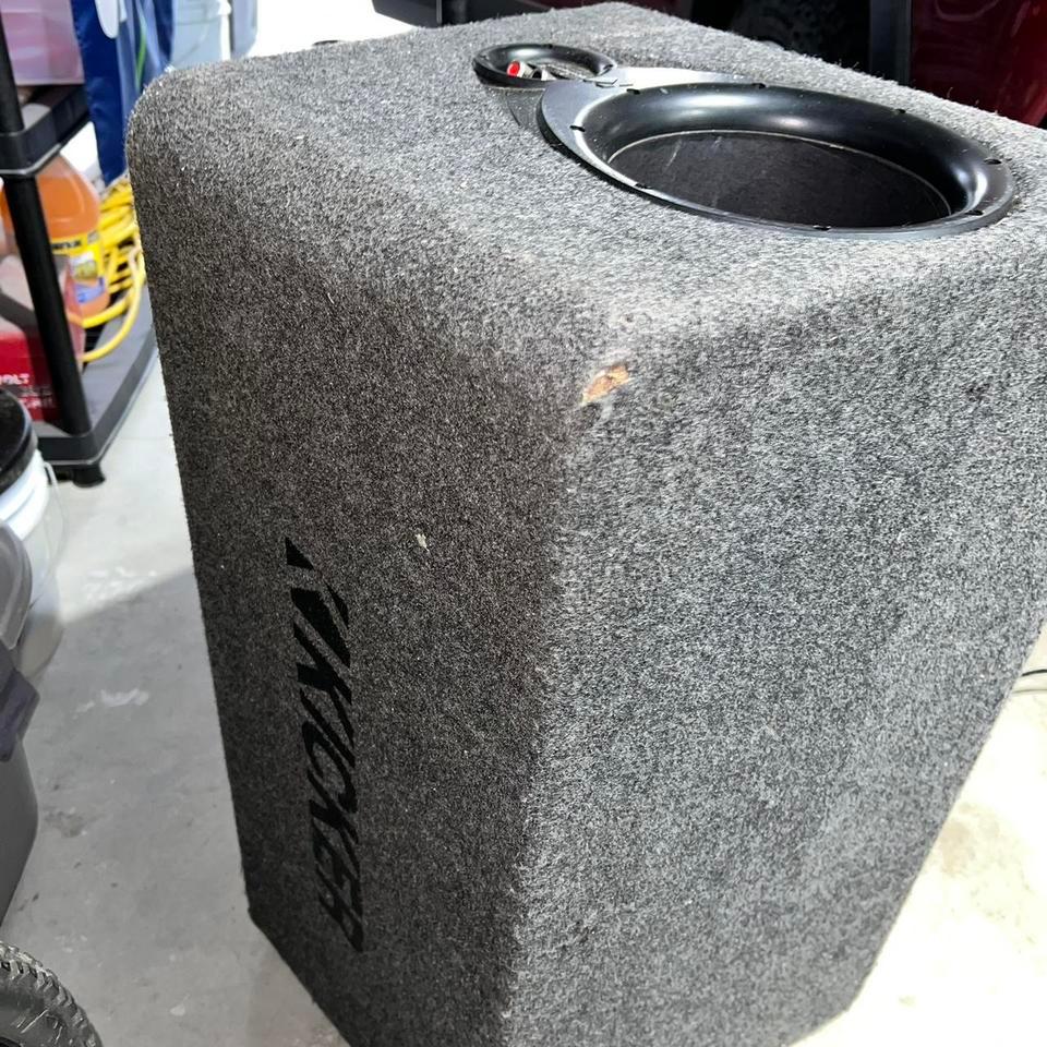2 12s Speakers Kicker With 4