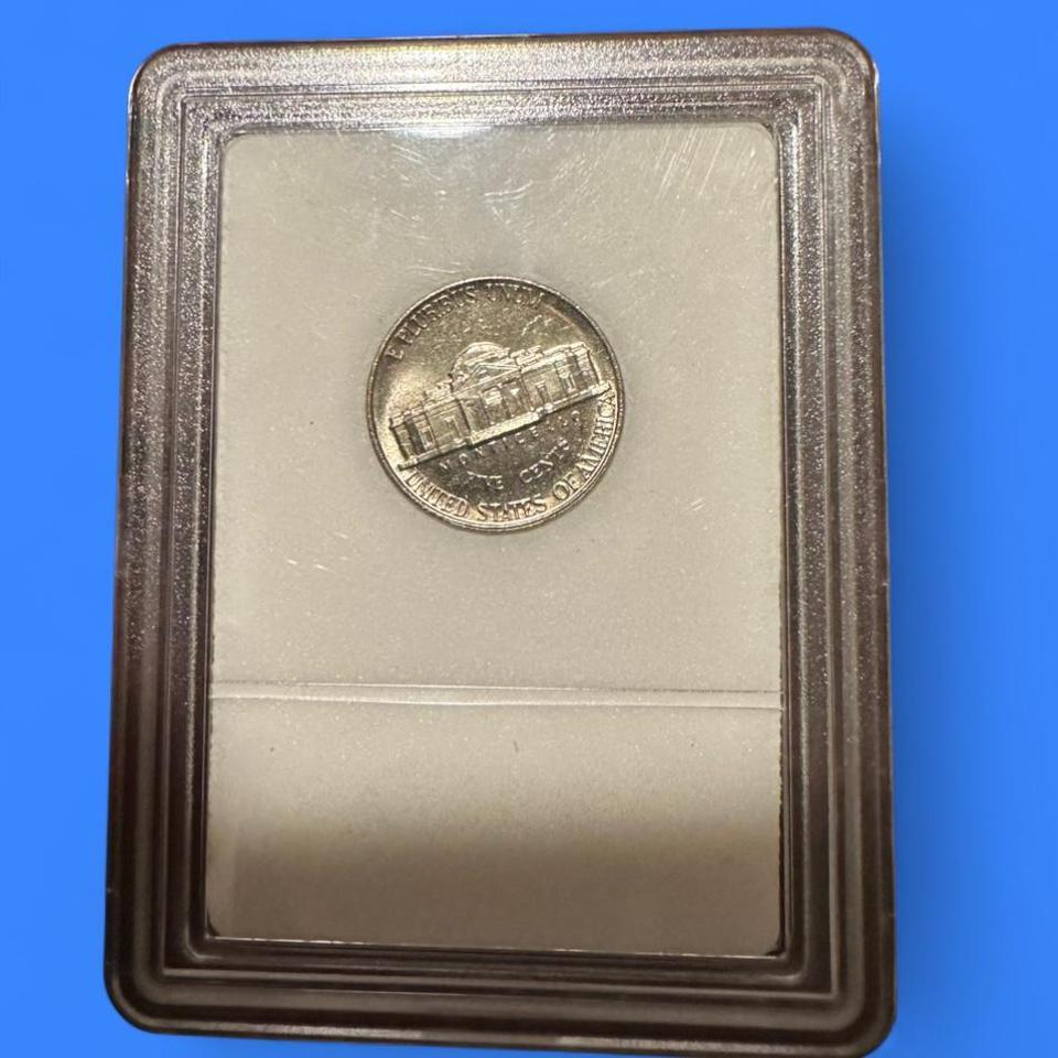 Coin Collection Including One 100 Ded6 4