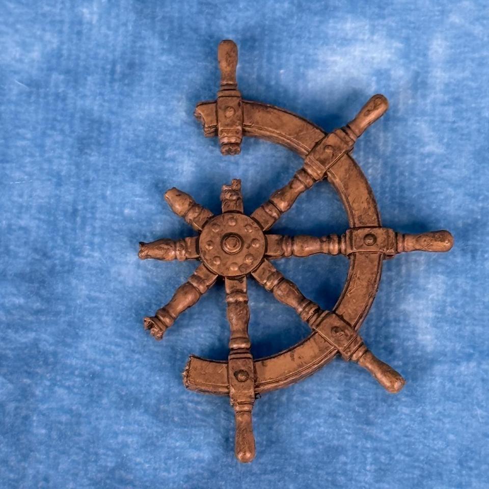 Jaws Ship Wheel Miniature With 2