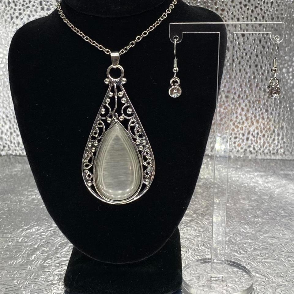 Ladies Vintage Necklace 4338 6