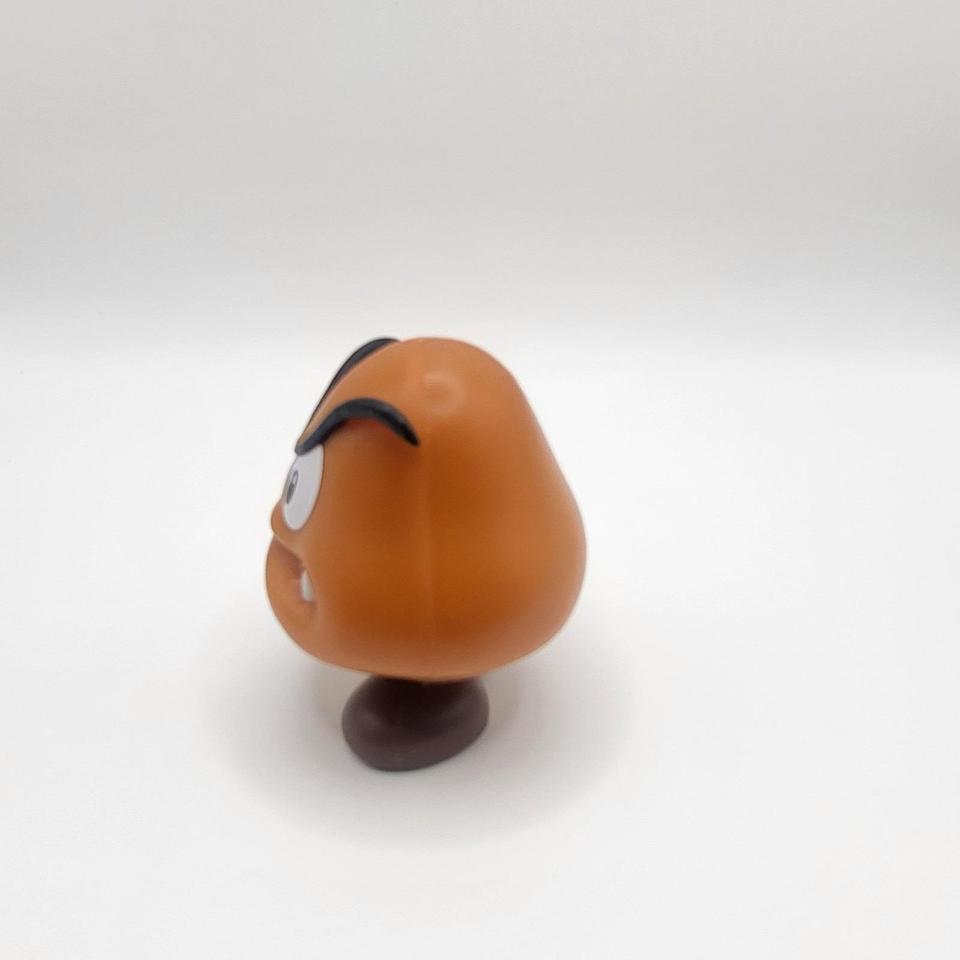 Super Mario Goomba Figure 15 3d6e 4