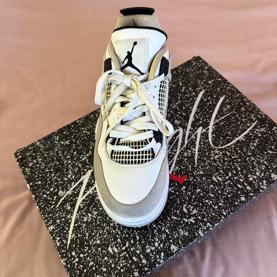Military Black Jordan 4s Have 6