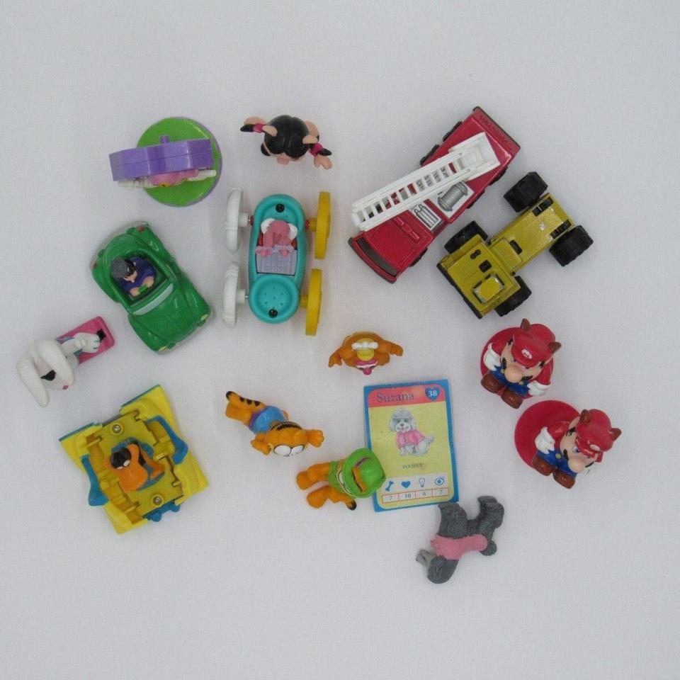 Vintage Lot Of 14 Plastic D803 7