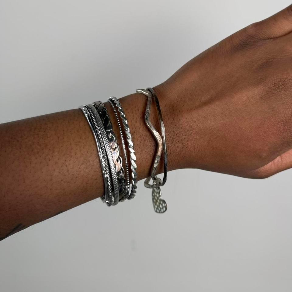 Silver Tone Bracelet Stack Pre Loved 3c32 2
