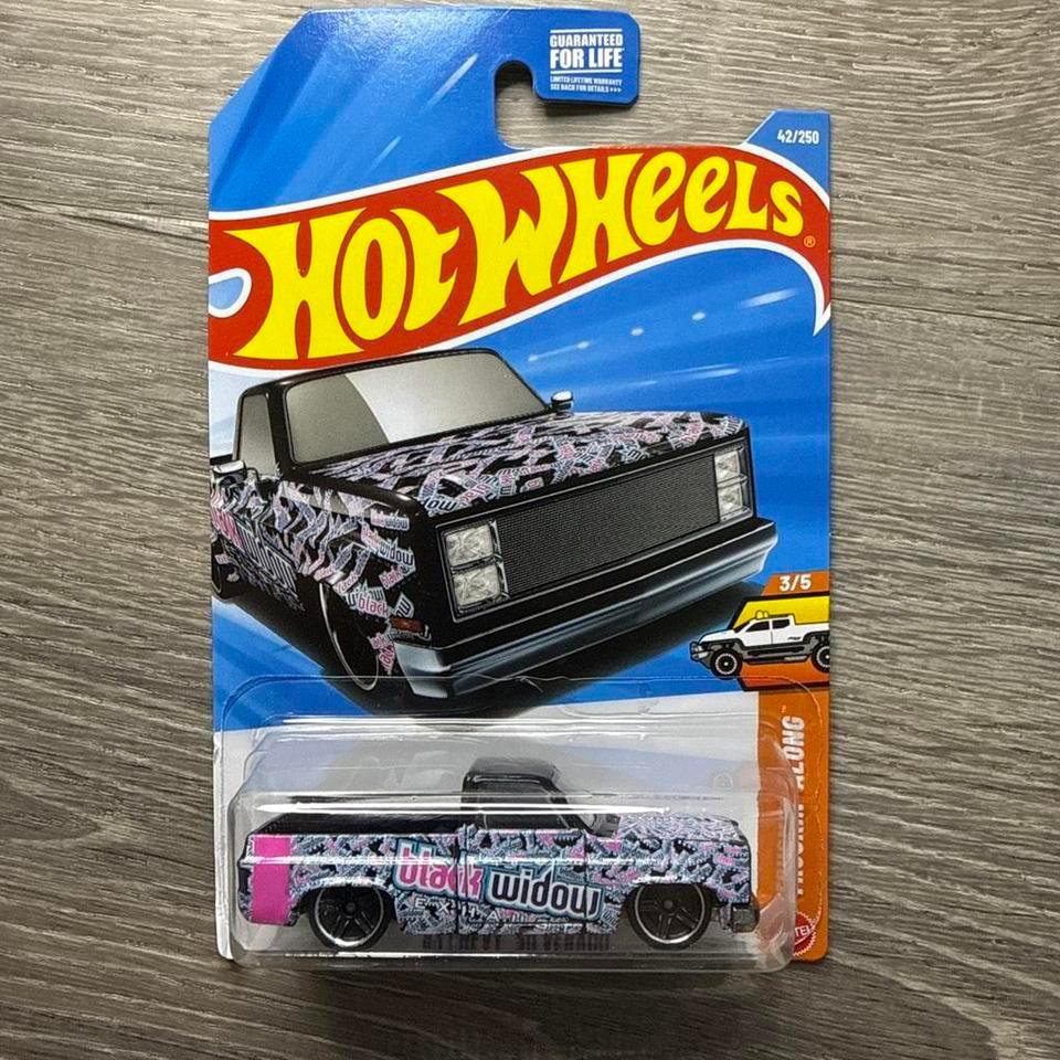Hot Wheels 83 Chevy Silverado