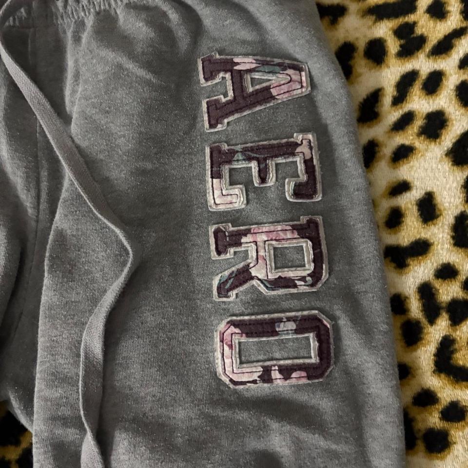 Aeropostale Grey Sweatpants With Flowery 60b1 3