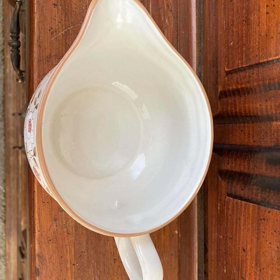 Cream And Brown Floral Gravy 4