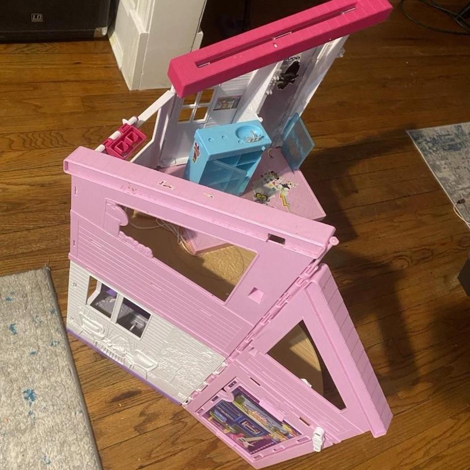Barbie Malibu Dream House Dollhouse 5684